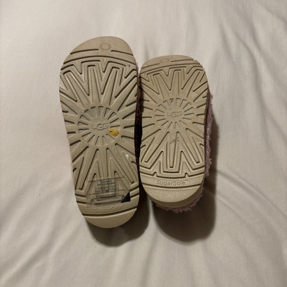 Ugg platform - Picture 3 of 3